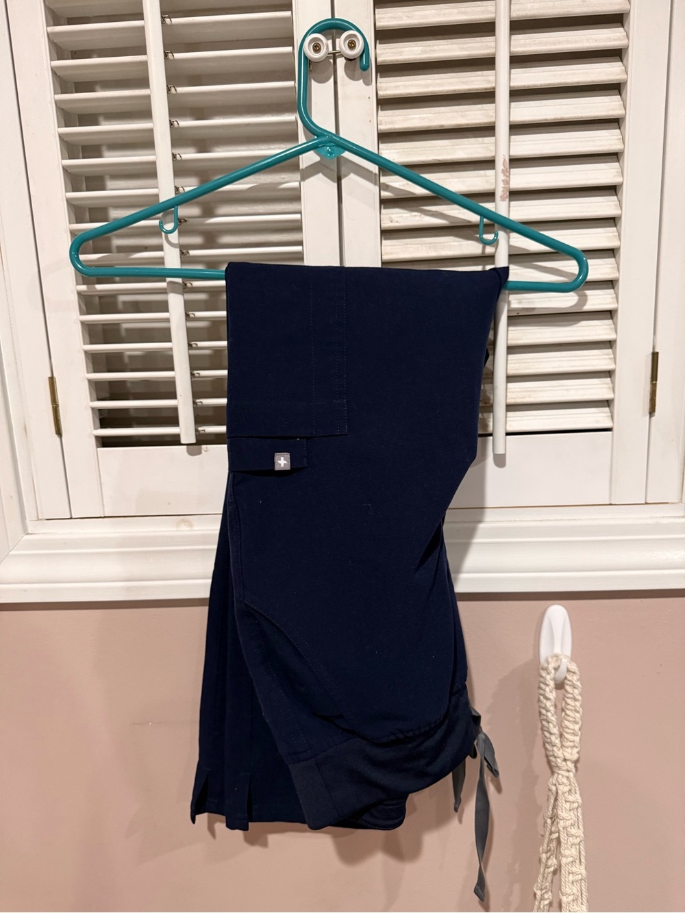 Figs Navy Blue Straight Leg Scrub Pants (Size Small)